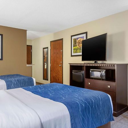 Comfort Inn Grand Rapids Airport Esterno foto